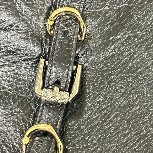 Givenchy Medium Voyou In Shiny Leather Black - Picture 7 of 9